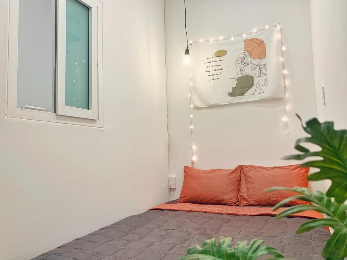 Vevy House - Homestay In Town Дананг Екстериор снимка