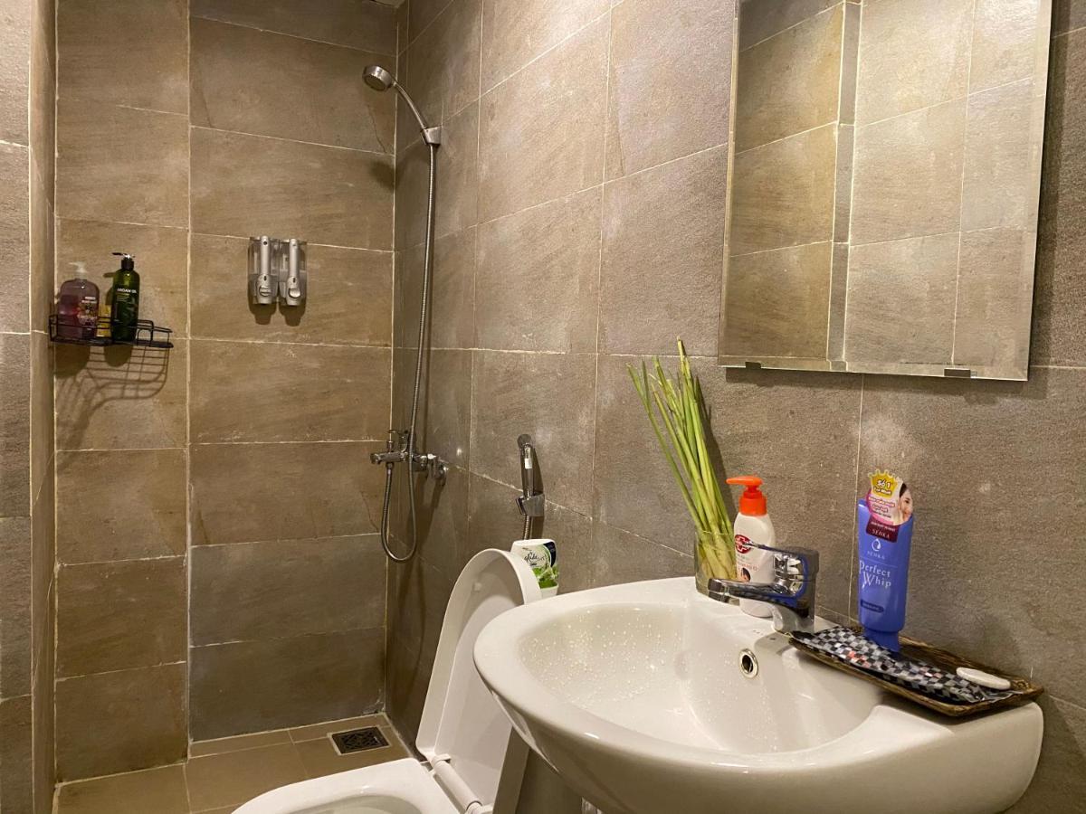 Vevy House - Homestay In Town Дананг Екстериор снимка