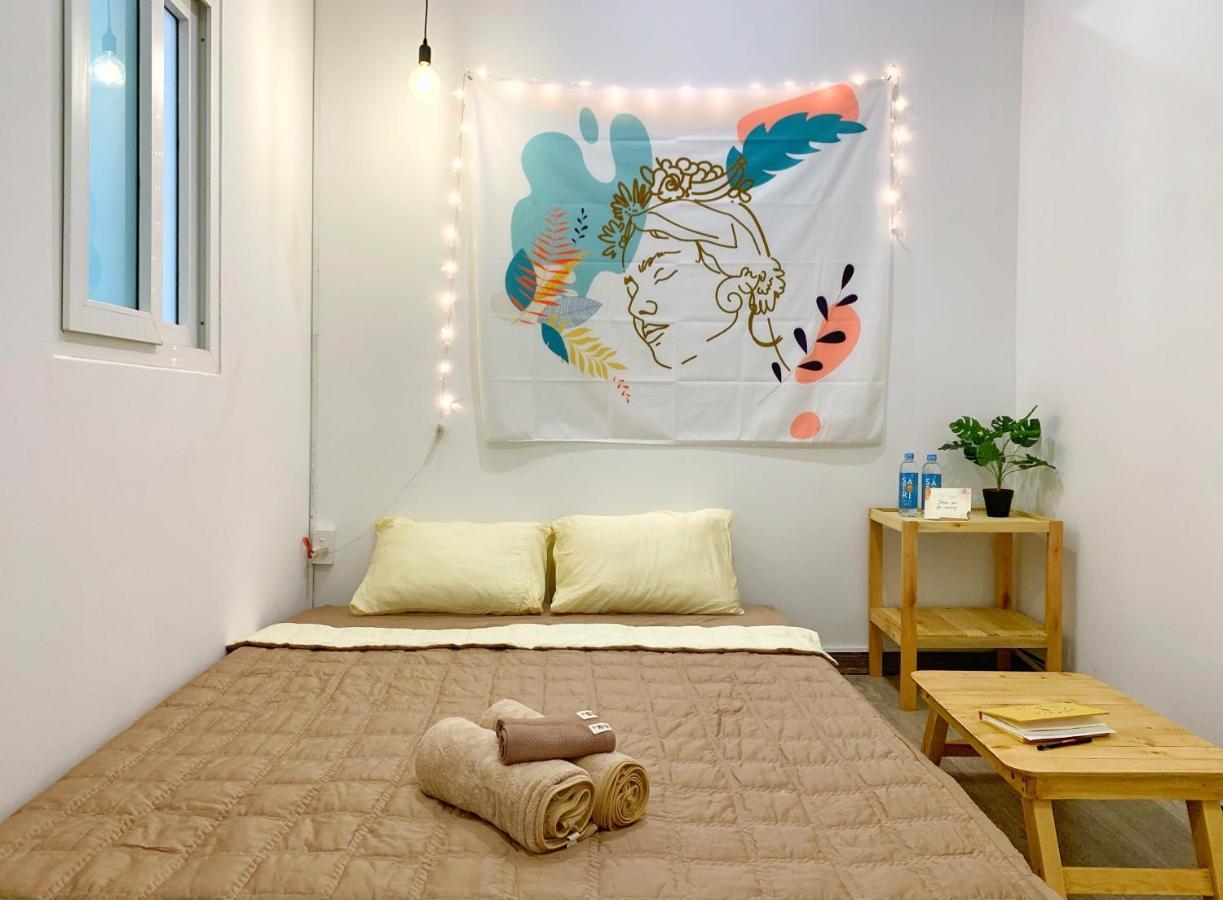 Vevy House - Homestay In Town Дананг Екстериор снимка