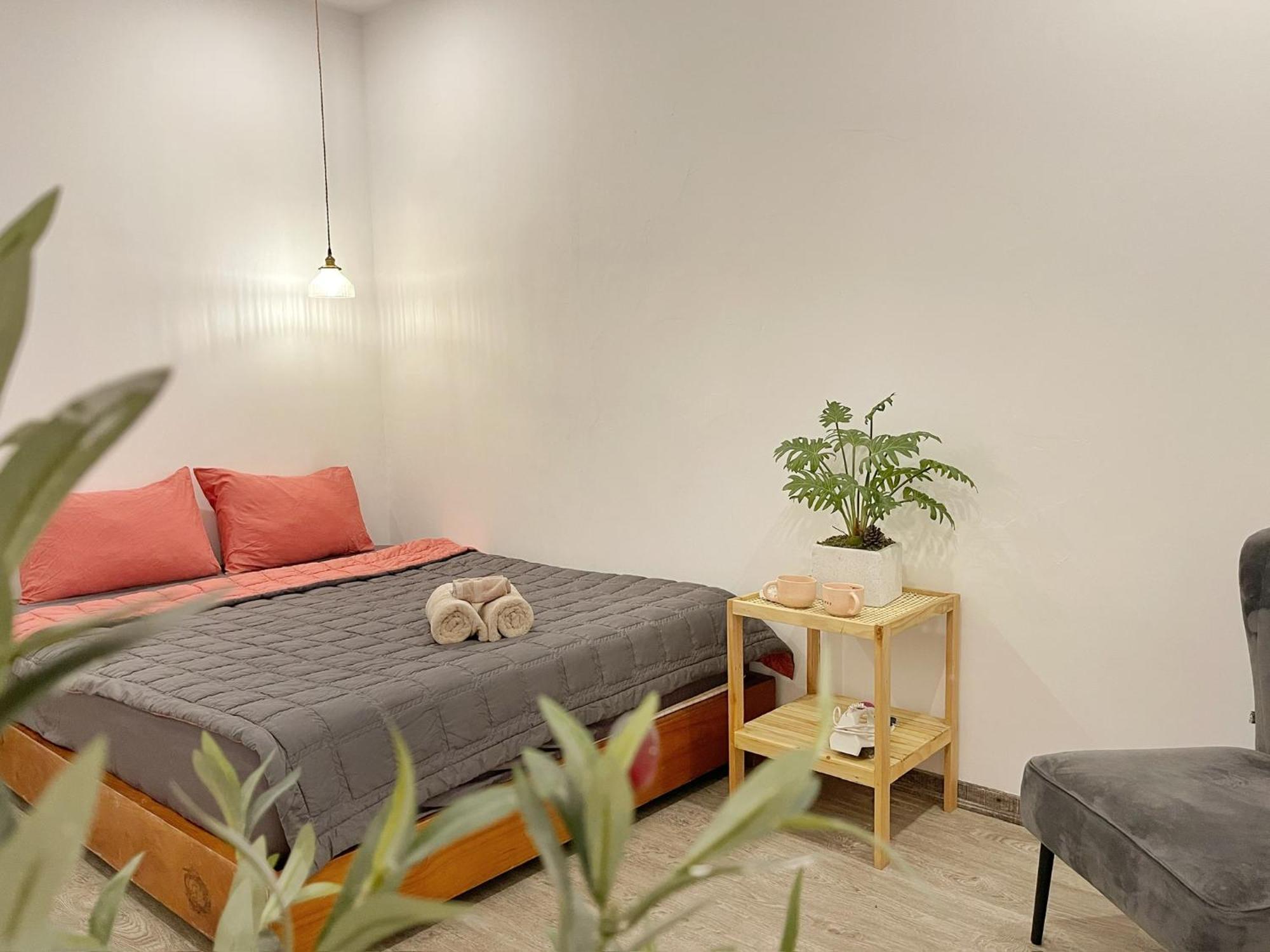 Vevy House - Homestay In Town Дананг Екстериор снимка