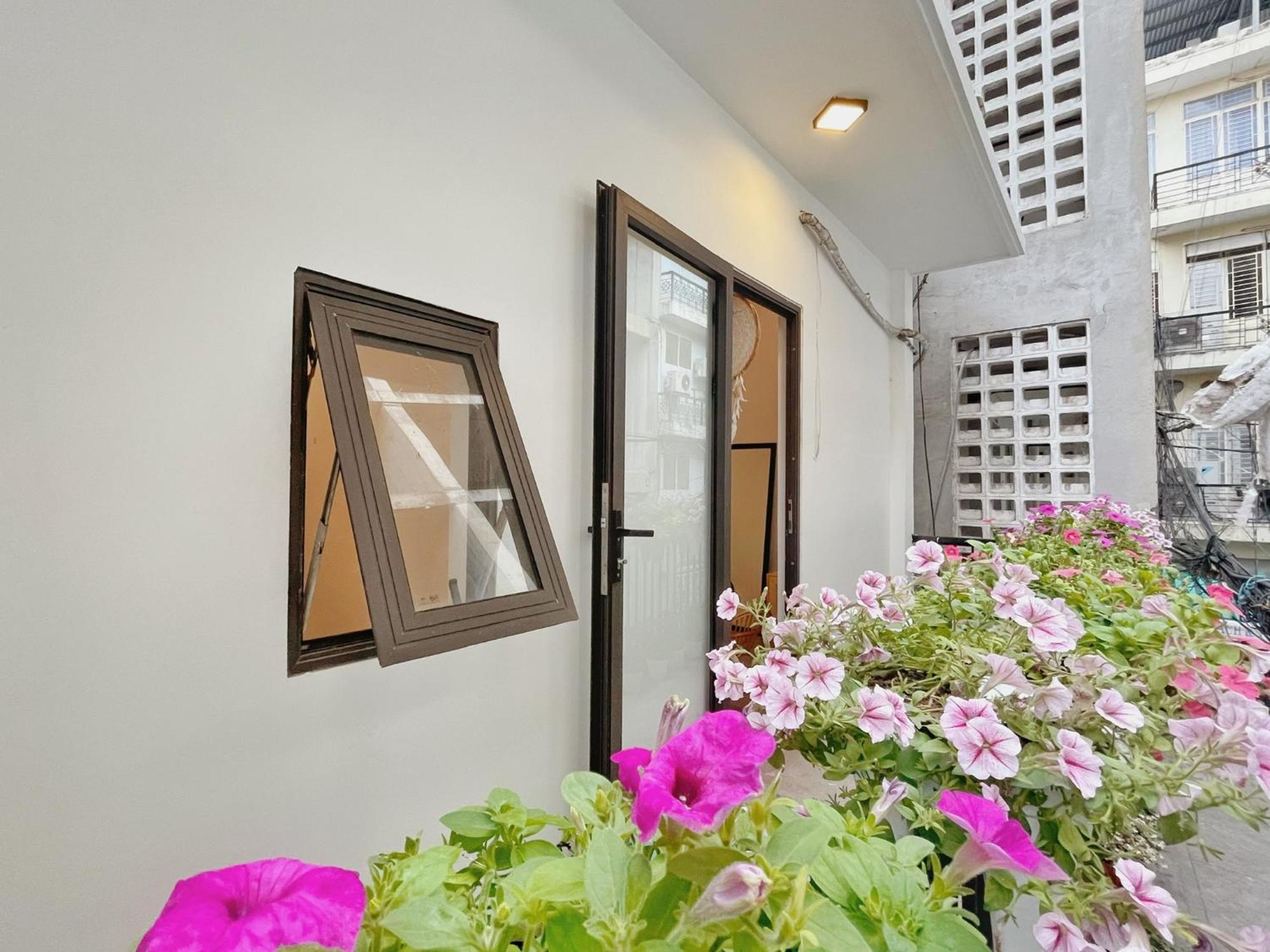 Vevy House - Homestay In Town Дананг Екстериор снимка