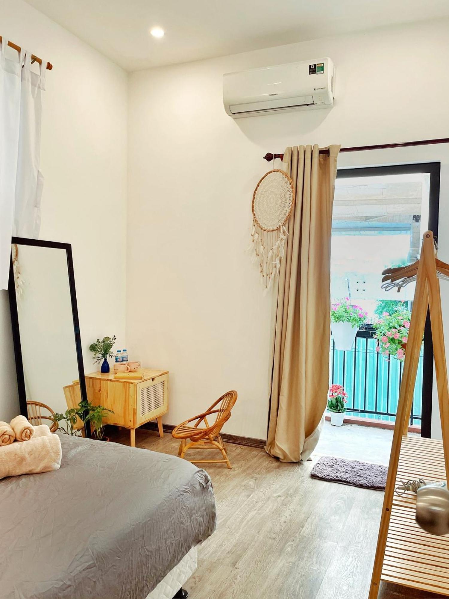 Vevy House - Homestay In Town Дананг Екстериор снимка