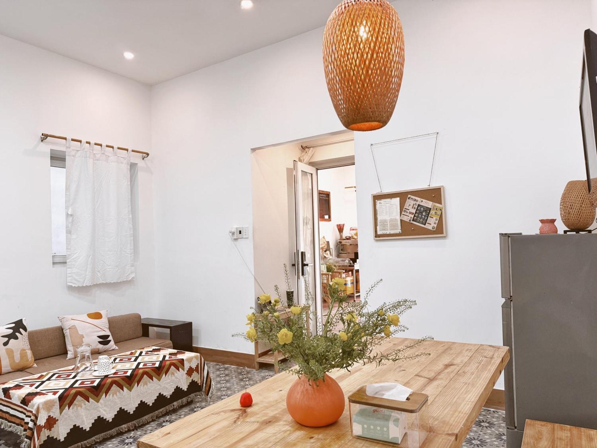 Vevy House - Homestay In Town Дананг Екстериор снимка